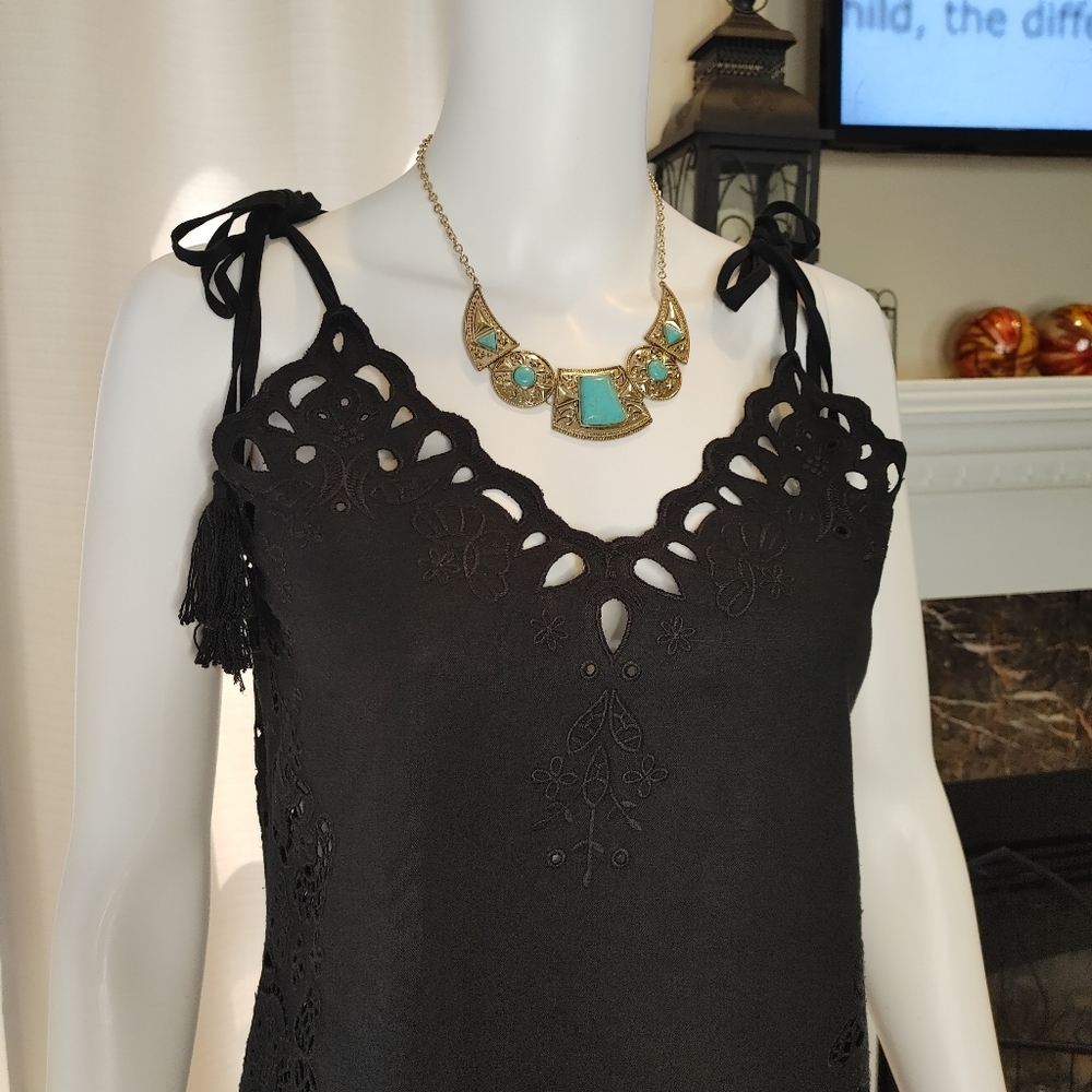 Theory "Taytee" Eyelet Dress, Black 6 - Picture 4 of 15